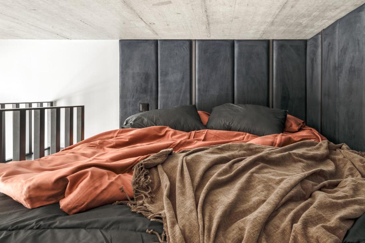 Ivis House Modern Apartment In Vilnius Old Town With Balcony VNO Exteriör bild