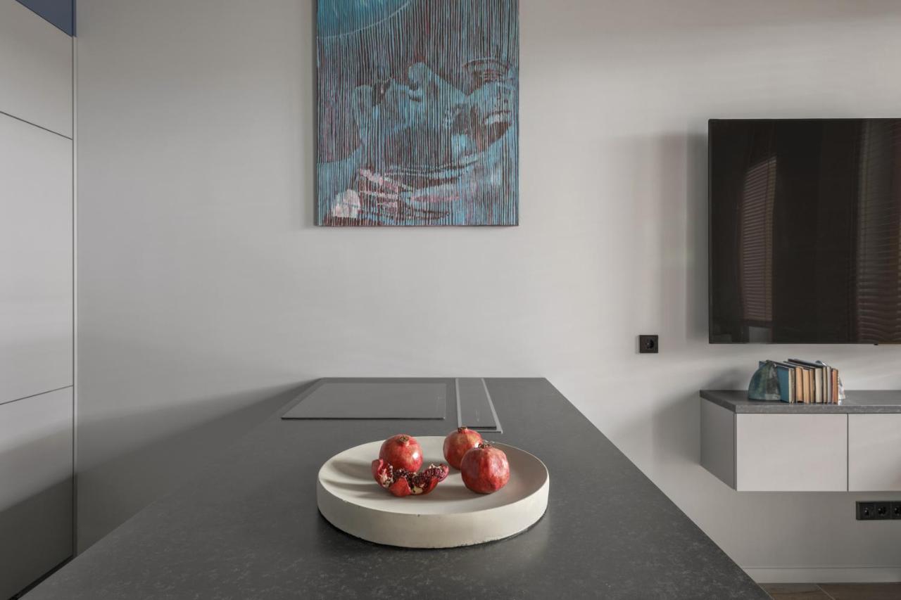 Ivis House Modern Apartment In Vilnius Old Town With Balcony VNO Exteriör bild
