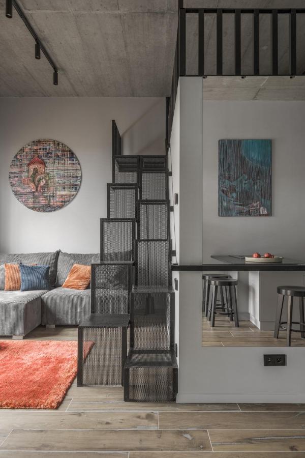 Ivis House Modern Apartment In Vilnius Old Town With Balcony VNO Exteriör bild