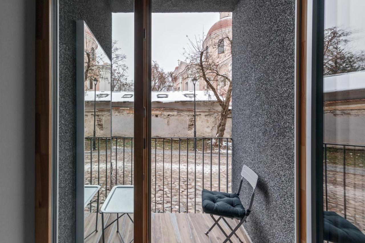 Ivis House Modern Apartment In Vilnius Old Town With Balcony VNO Exteriör bild